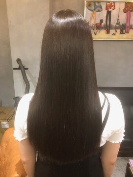 ビーセオリー 砥部店(B.theory) ツヤツヤストレート7月