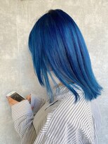 ネイビーブルー×顔まわりレイヤー
