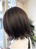 切りっぱなしボブハイライトグレージュ2024年春夏おすすめヘア