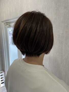 サロンニコラボ(salon.nicolabo) くびれショートボブ