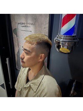 スタッグス 北千住(STUG'S) スペインカール/スパイキーショート[北千住/理容室]