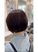 丸みショート/大人可愛い/ナチュラルヘア/垢抜けカラー/前下がり