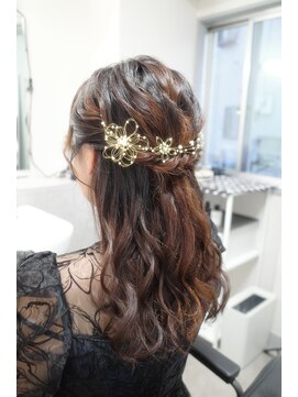 ゆるふわハーフアップ