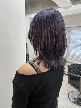 切りっぱなしボブハイライトベージュカラーショートレイヤーボブ