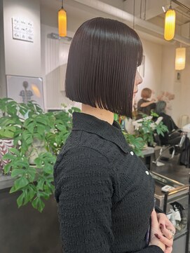 オーイット(ooit) *前下がり×ぱっつんボブ*