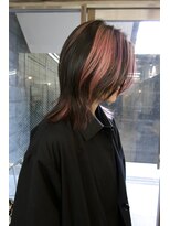 イェン(Yen.) ミックスカラーデザインカラーミディアムレイヤーカット