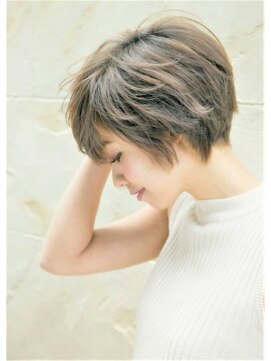 ルーチェ 綱島(Luce) グレージュセミウェットボブ