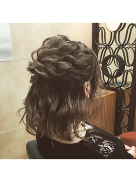 チップタップ 保谷店(tip top) なみなみハーフアップスタイル