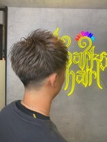 スパークスヘア(Sparks hair)&nbsp;フェード＋シルバー＋束感＝いい感じ