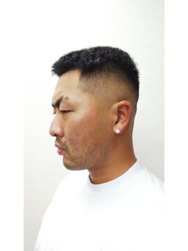 トバ(TOBA) スキンフェード