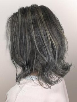 オーブ ヘアー ラルム 天文館通店(AUBE HAIR larme) 【AUBE HAIR】ホワイトグレージュ_外ハネロブ