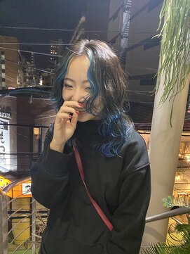 フィン(fin,) fin,/くびれヘア/似合わせカット/デザインカラー/ツートンカラー