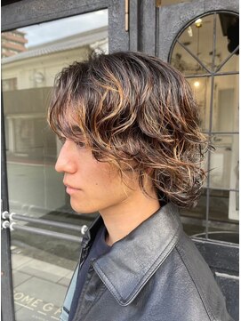 カムジーヘッドカミノウラ(COMEGHEAD KAMINOURA) 波巻きパーマ波巻きスパイラルパーマツイストスパイラルパーマ