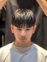 アルム オモテサンドウ(ALLM omotesando) 韓国ヘア シースルーマッシュ ダウンパーマ メンズ 表参道