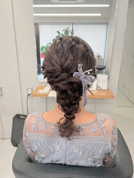 バルベストーキョーサウス(BARBES TOKYO SOUTH) ミディアムヘアの編みおろし【清板】y