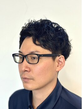 シャイル(shile)の写真/≪全メニューmarbb付き≫男性のみのマンツーマン施術!ニュアンスパーマ～理容室ならではのアイロンパーマ◎