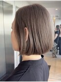 表参道切りっぱなしボブミディアムボブグレージュカラー40代50代