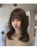 内巻きワンカールレイヤーカット