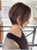 黒髪　ボブルフ　ネビージュ　小顔　ワンレン　スペインカール