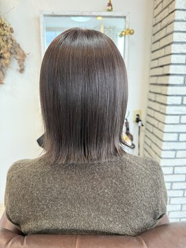 クッキー ヘアーアンドメイク(COOKIE Hair&Make) 【COOKIE】切りっぱなしボブ×グレージュ
