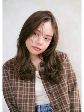 キイ ギンザ(k.e.y GINZA) 秋カラー/レイヤーカット/ヘーゼルベージュ/顔周りレイヤー