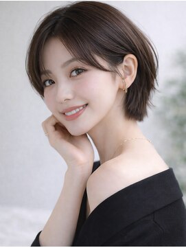 リリアーナ(LILIANA) 池袋 ひし形ショートボブ ダークブルー ひし形レイヤーボブ