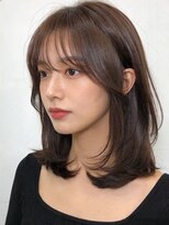 エイチ ウルフカット 大阪梅田(811)&nbsp;オリーブアッシュラインボブエンドカラー切りっぱなしミディアム