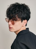 バイフィフス 原宿/表参道(by fifth)&nbsp;緩め波巻きスパイラルパーマシャドウパーマメンズセンターパート
