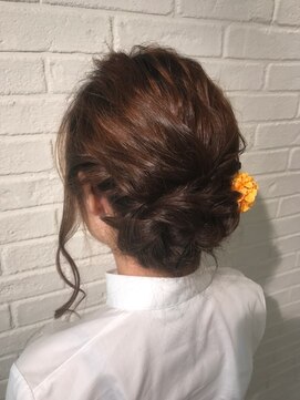 ルアナ(Luana) ゆるロープシニヨン☆