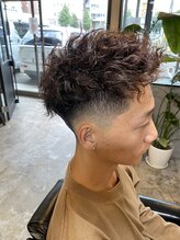 ザ バーバー ルイス(THE BARBER LUI'S) skin　fade　＆　spiral　perm