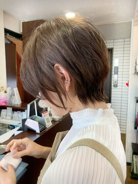 レイラバイアフロート 吉祥寺(Lila by afloat) 【畑中正敏】20代30代40代◎小顔丸みくびれショート、ボブ