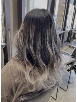 ヴァンカウンシル Kuwana(VAN COUNCIL) 外国人風カラー