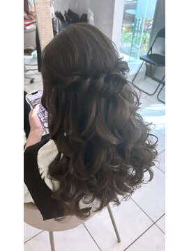 ヘアメイク マリア 福岡天神西通り(hair make MARIA) ふわふわハーフアップ