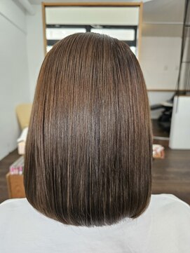 ブリリアンス(BRILLIANCE) 艶ボブ