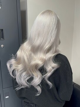 ベレーザ 渋谷(BELEZA) 11891ホワイブロンド韓国風巻きワンホンヘアホワイトアッシュ