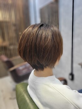 エミオ(emio)の写真/経験豊富なスタイリストの技術で作る"小顔ショート"再現性が高く、伸びても綺麗なシルエットにも定評あり◎