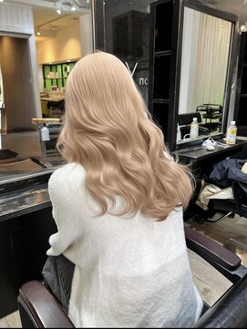 ノエ 心斎橋(Noe) ハイトーンベージュ/大阪/心斎橋/南船場/ブリーチ