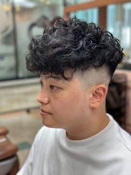 アポロカットステージ 相模大野店 スペインカール/フェードカット<理容室>[メンズ/相模大野]