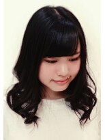 フロンテ(Fronte)&nbsp;大人可愛い黒髪セミディ