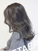 【HAIR BETAER】猪田 卓宏：グレージュカラーのウェーブスタイル