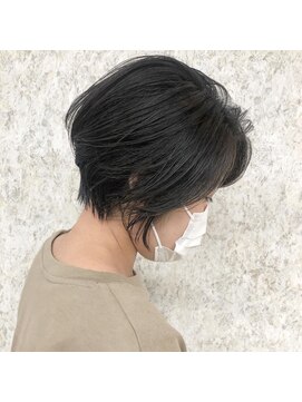 ノア ヘアデザイン 町田店(noa Hair Design) 前下がりショートボブ