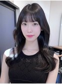 前髪ぱっつん韓国ヘア 黒髪/暗髪が可愛いツヤカラー