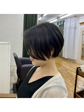 ビーファーストディーキュー(Bee 1st.Dq) ..