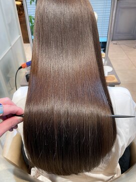 ソワリー 栄(THOiRY) 大人気！酸性ストレート