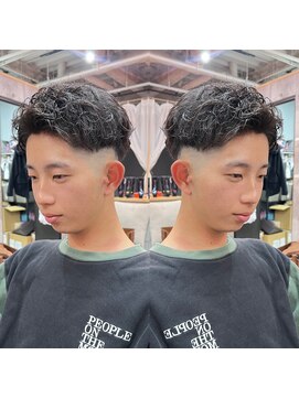 髪屋 紬 メンズ/メンズパーマ/メンズカット/ラルフカール