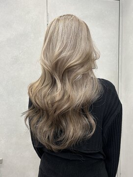 オニキス(ONYX) 裾カラーデザインカラーレイヤーカット【aya指名】