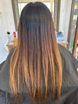 アイヘアー(AI HAIR) ダークなシルバーカラー&エクステ