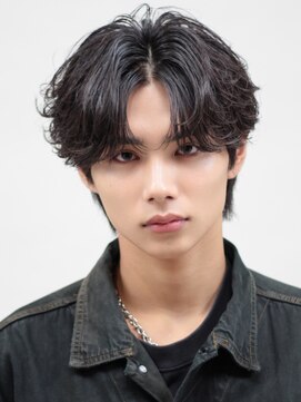 ブラック 渋谷 2nd(BLUCK) フェザーパーマ