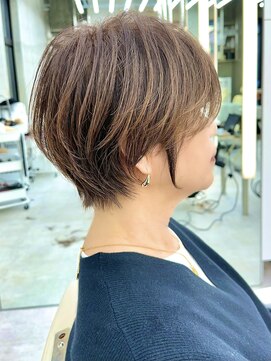 ビューイースト 亀戸 錦糸町(VIEW EAST) 【白髪ぼかし対応◎】大人世代のための立体感ショート〈亀戸〉