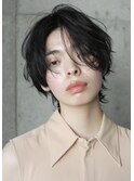 簡単スタイリングアンニュイな毛流れを作る癖毛風パーマ